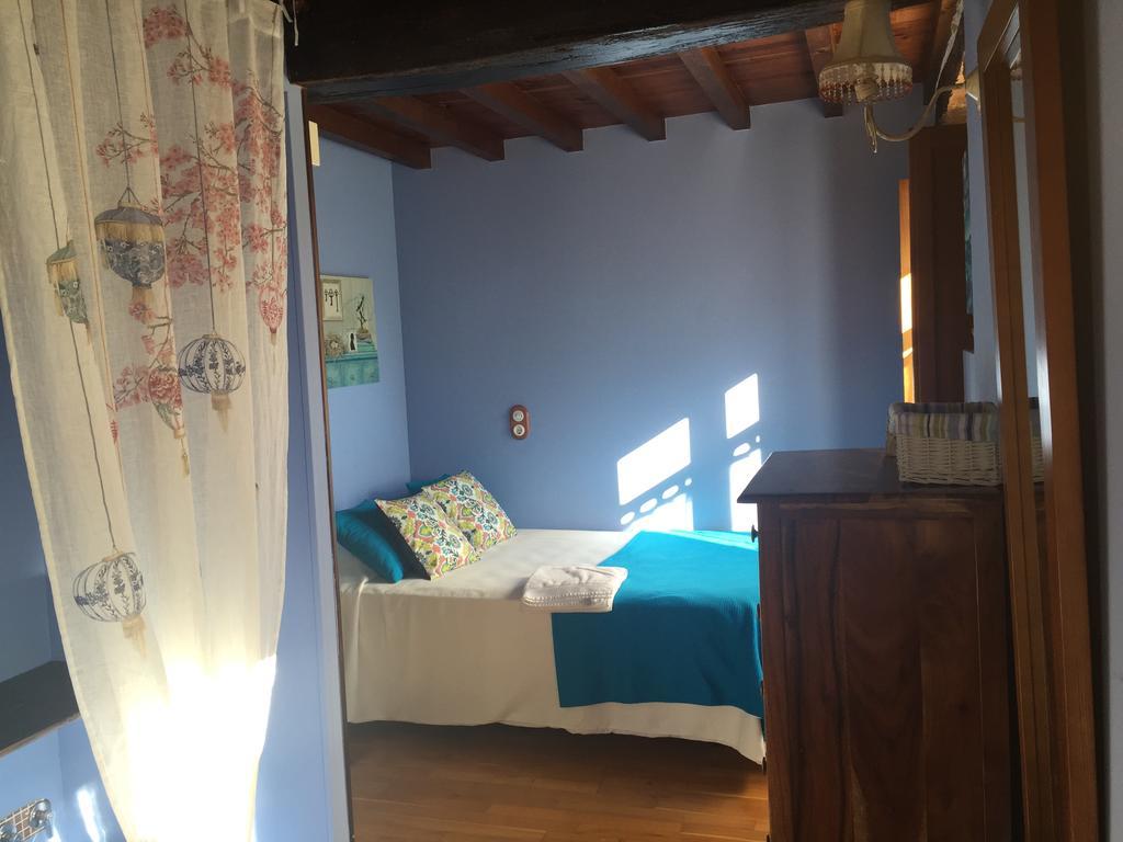 Maison d'hôtes Os Tres Teixos à San Acisclo Extérieur photo
