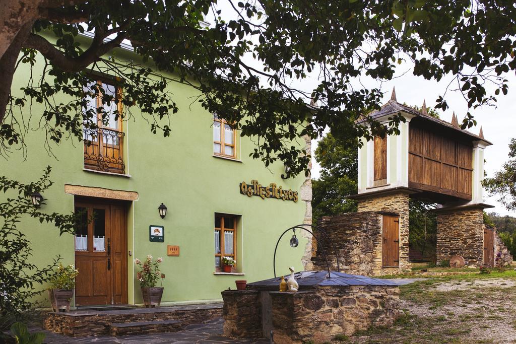 Maison d'hôtes Os Tres Teixos à San Acisclo Extérieur photo