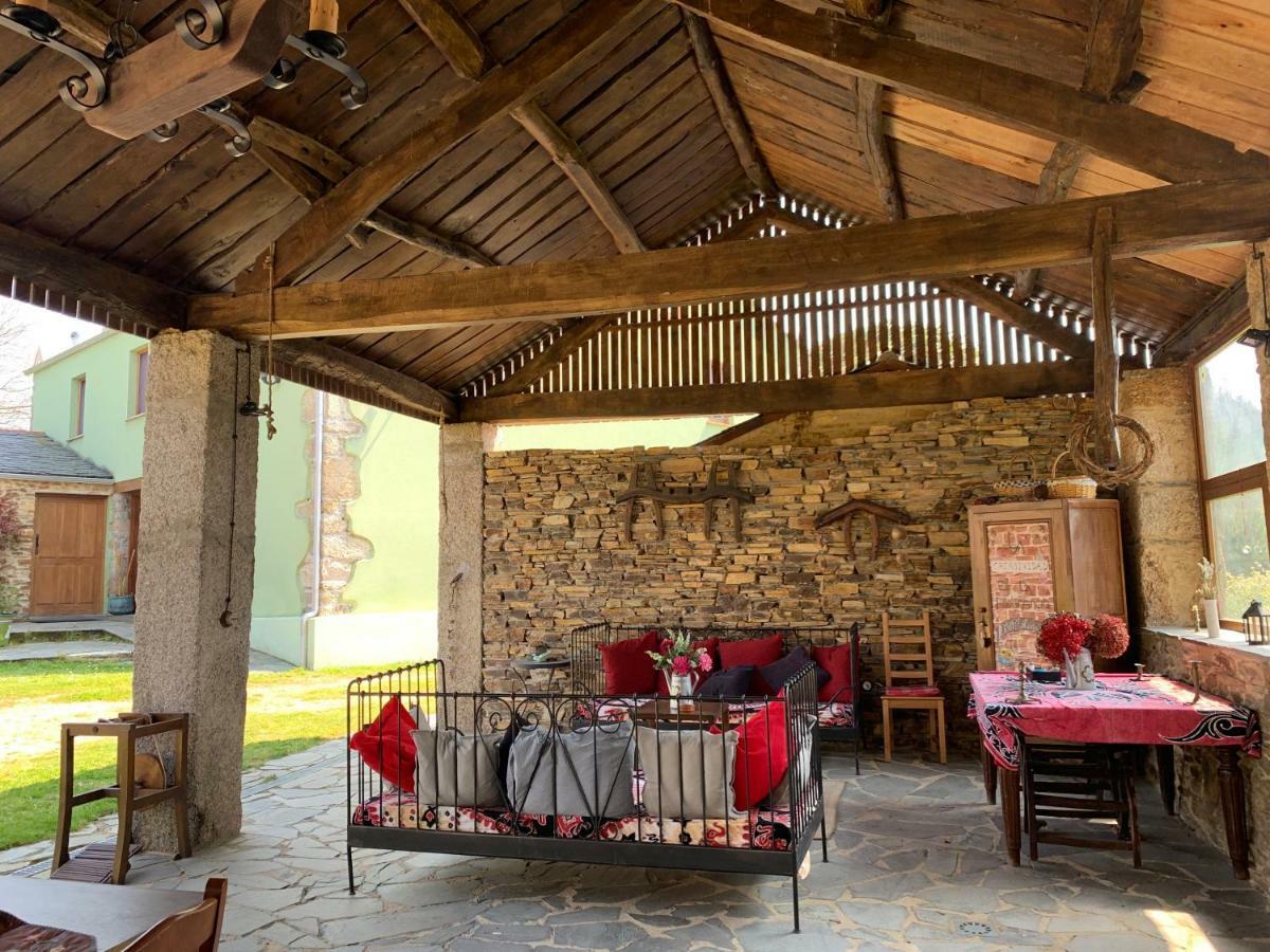 Maison d'hôtes Os Tres Teixos à San Acisclo Extérieur photo